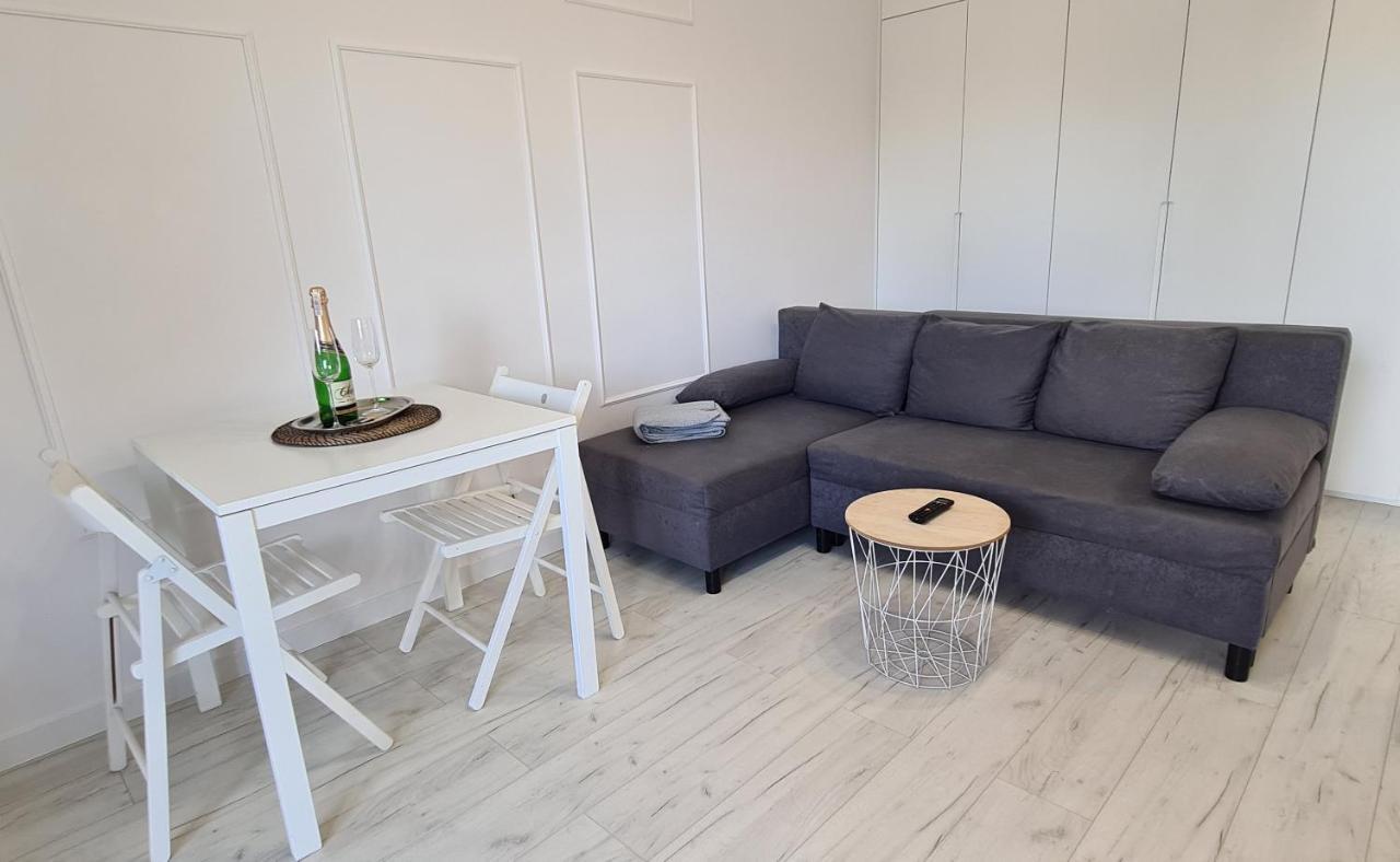 44 - Apartamenty Siedlce - Nowy Apartament W Centrum Przy Ul Czerwonego Krzyza Eksteriør bilde