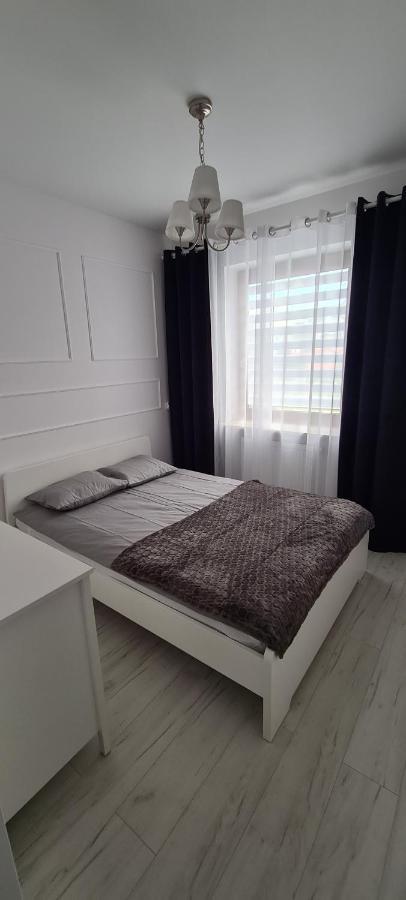 44 - Apartamenty Siedlce - Nowy Apartament W Centrum Przy Ul Czerwonego Krzyza Eksteriør bilde