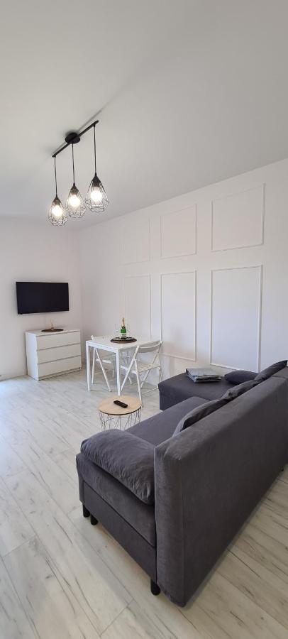 44 - Apartamenty Siedlce - Nowy Apartament W Centrum Przy Ul Czerwonego Krzyza Eksteriør bilde