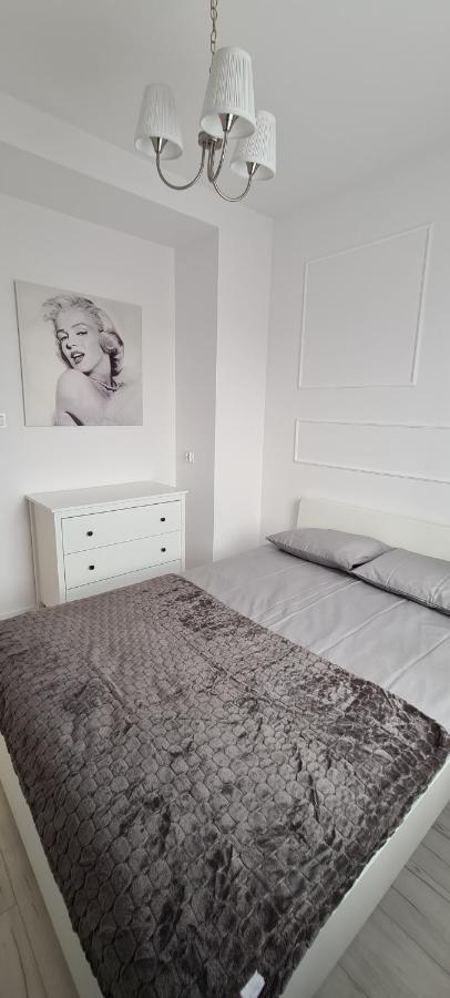 44 - Apartamenty Siedlce - Nowy Apartament W Centrum Przy Ul Czerwonego Krzyza Eksteriør bilde